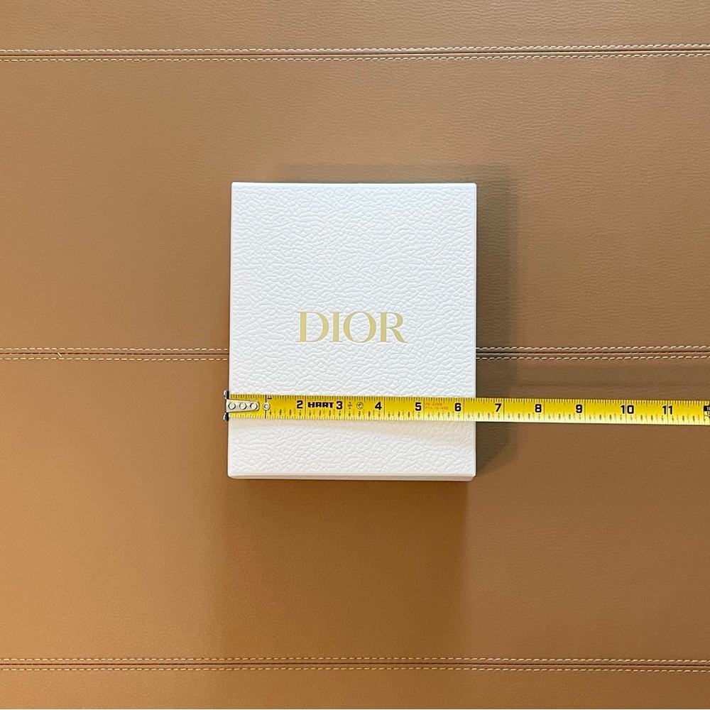 Dior Gift Box & Card. - Picture 6 of 8